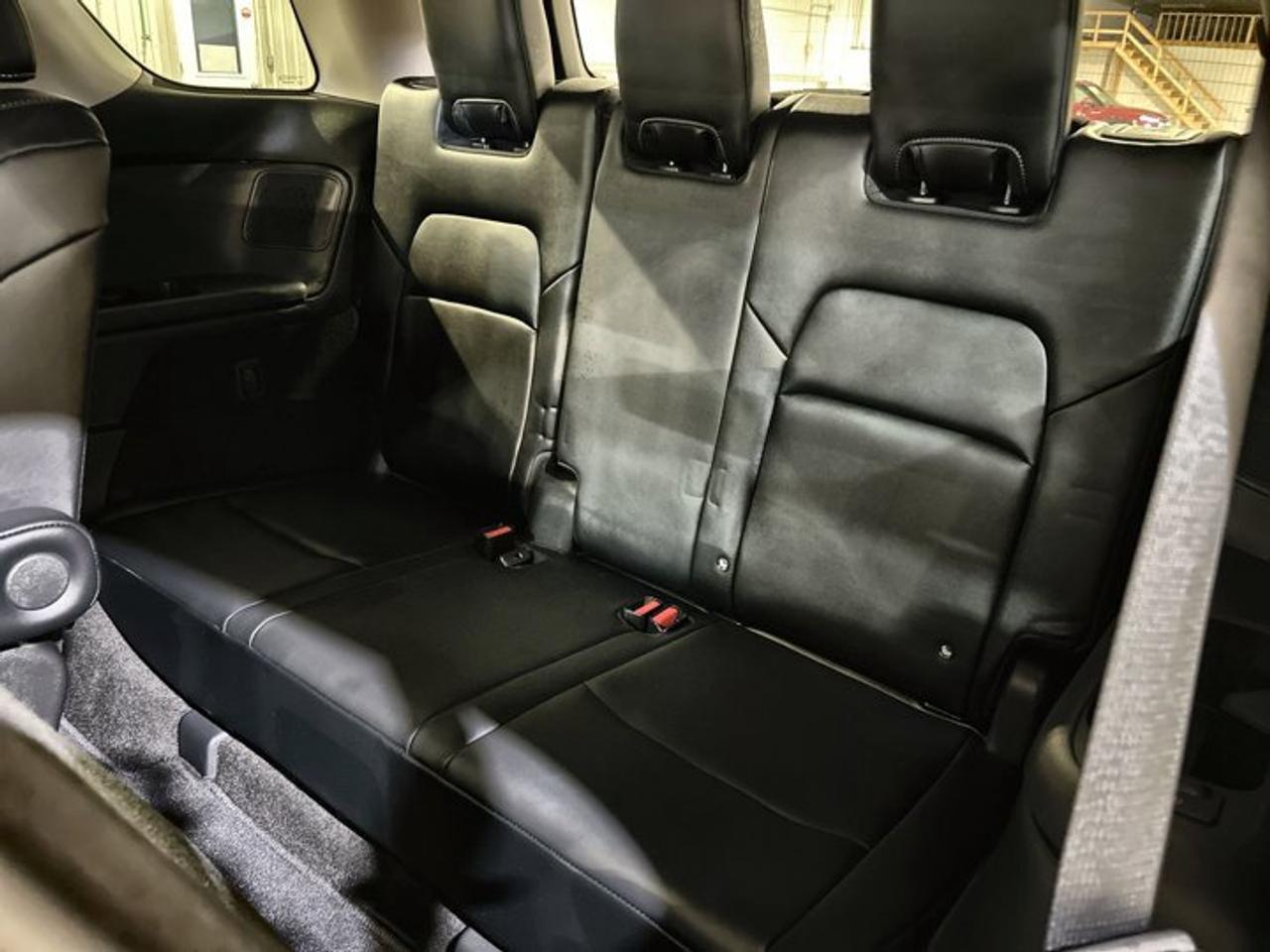 2024 Nissan Pathfinder Platinum 4WD | Leather Seats | Photo