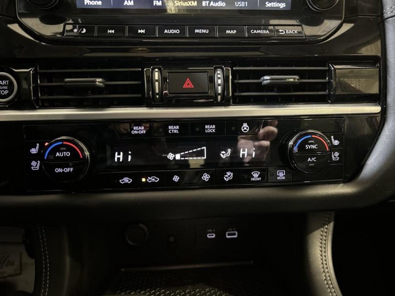 2024 Nissan Pathfinder Platinum 4WD | Leather Seats | Photo