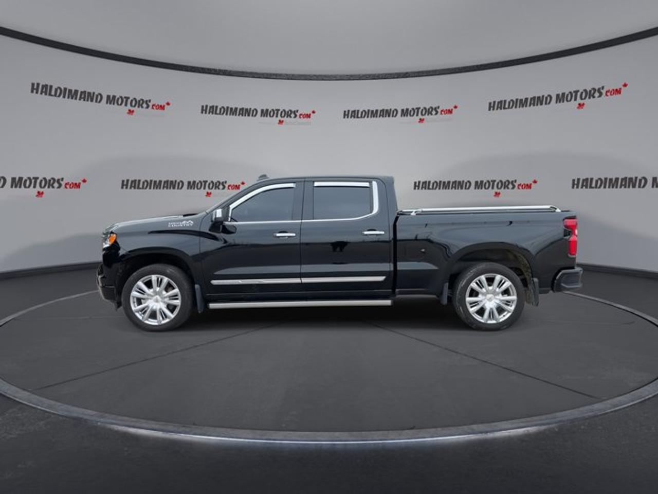 2025 Chevrolet Silverado 1500 High Country 4x4 Crew Cab 6.5ft box Photo