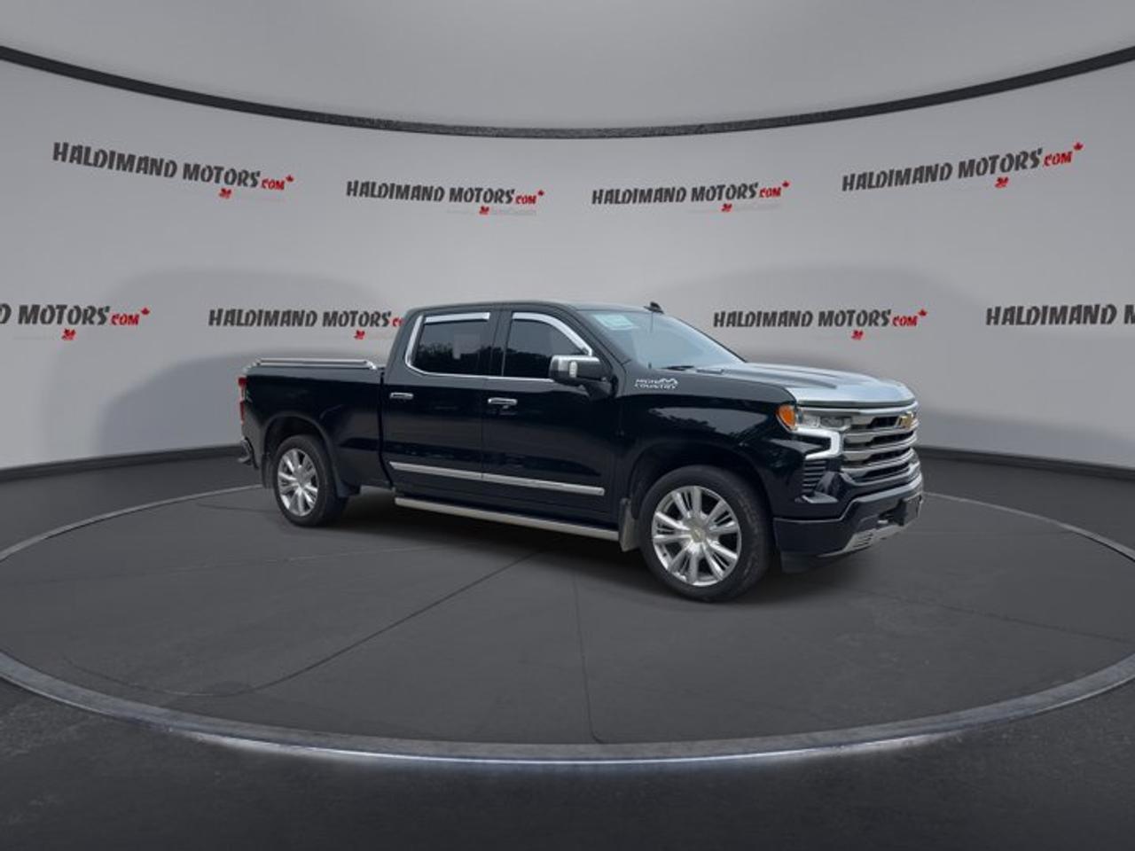 2025 Chevrolet Silverado 1500 High Country 4x4 Crew Cab 6.5ft box Photo