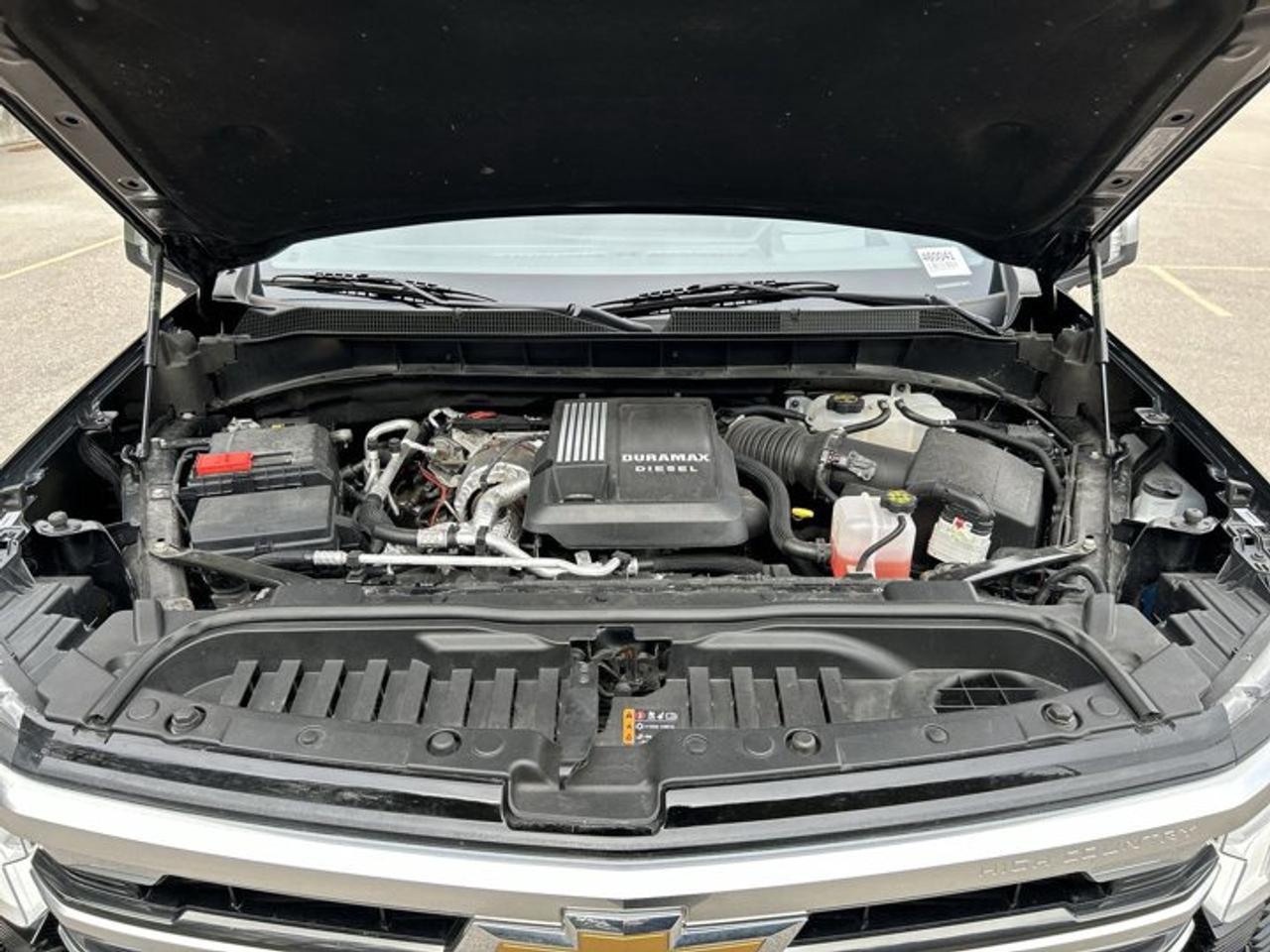 2025 Chevrolet Silverado 1500 High Country 4x4 Crew Cab 6.5ft box Photo