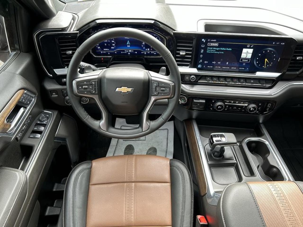 2025 Chevrolet Silverado 1500 High Country 4x4 Crew Cab 6.5ft box Photo