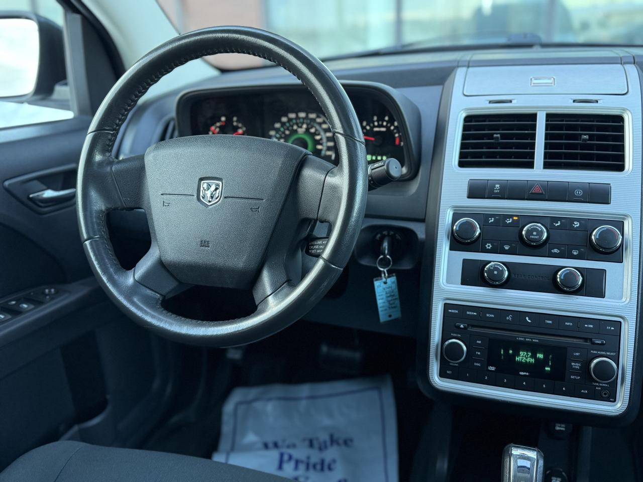 2010 Dodge Journey SXT Photo