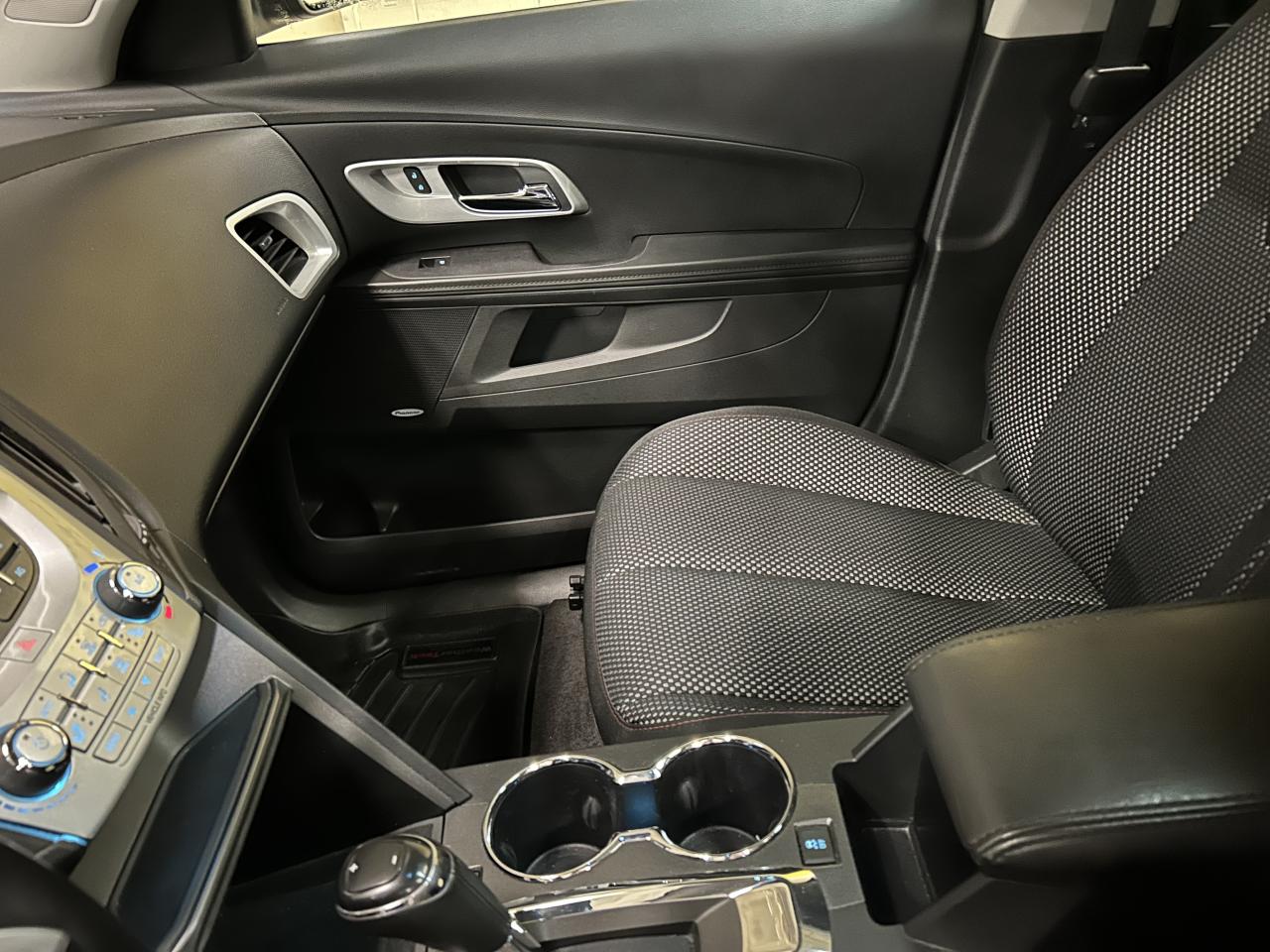 2016 Chevrolet Equinox LT Photo