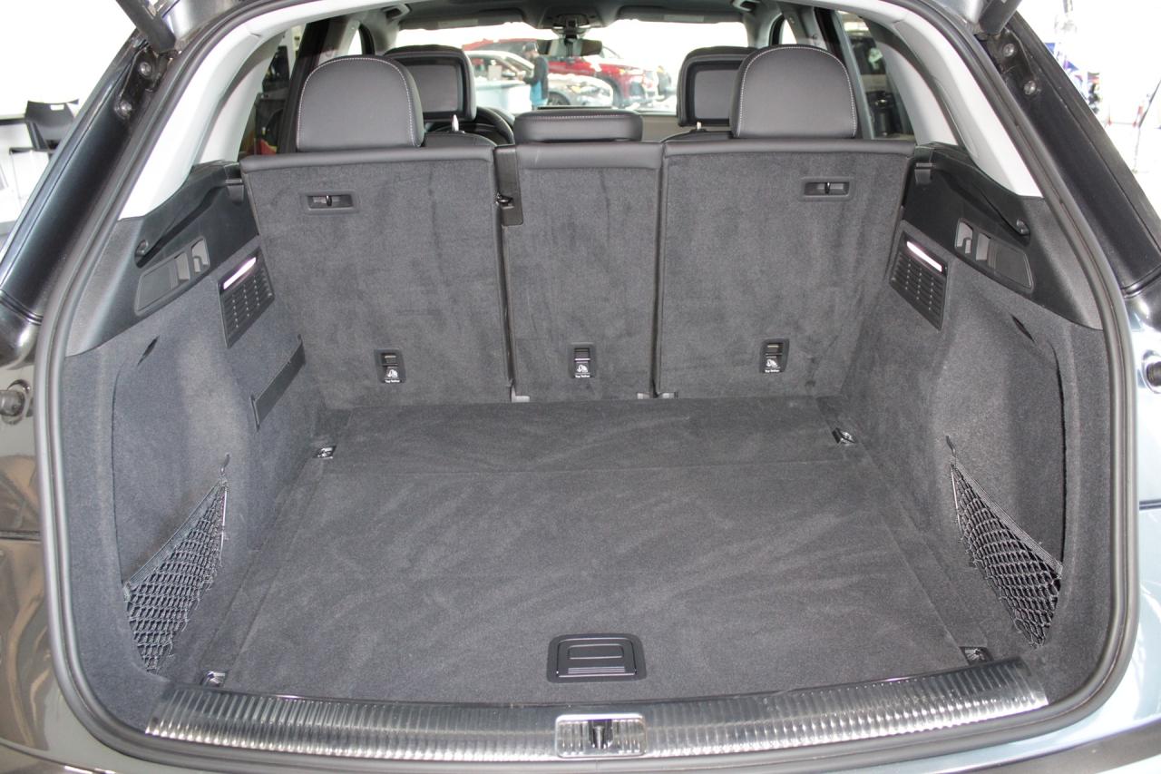 2023 Audi Q5 Technik Photo4