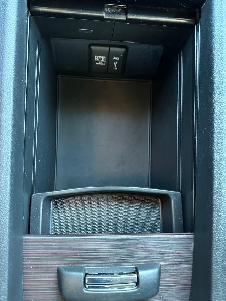 2022 Honda Ridgeline Black Edition AWD Photo5