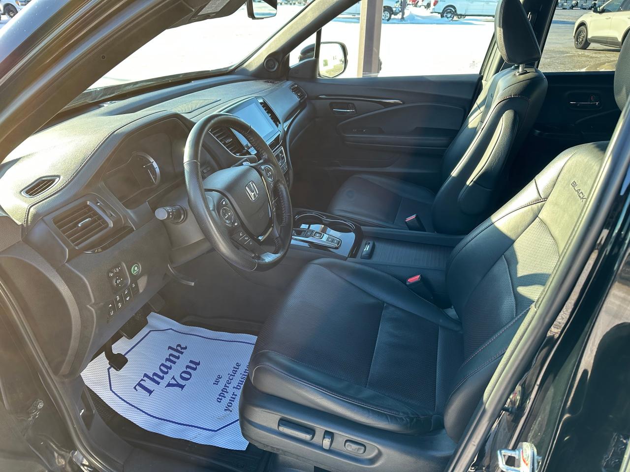 2022 Honda Ridgeline Black Edition AWD Photo5