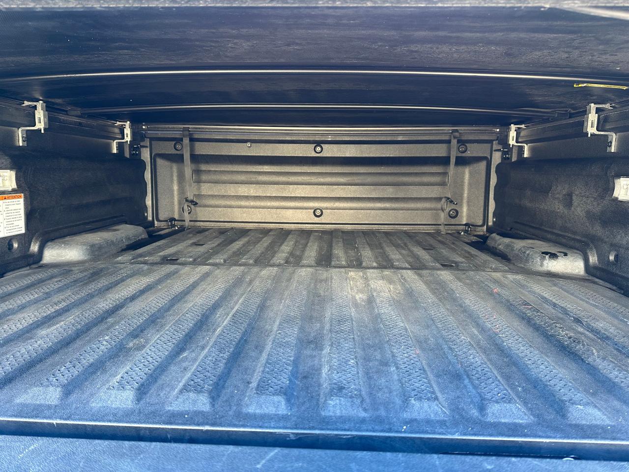 2022 Honda Ridgeline Black Edition AWD Photo5