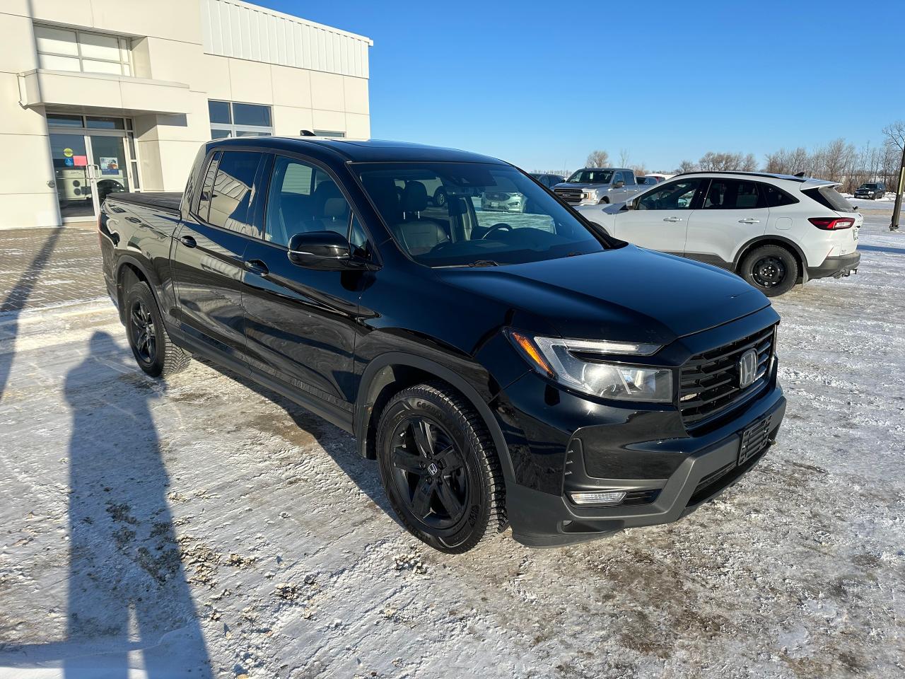 2022 Honda Ridgeline Black Edition AWD Photo2