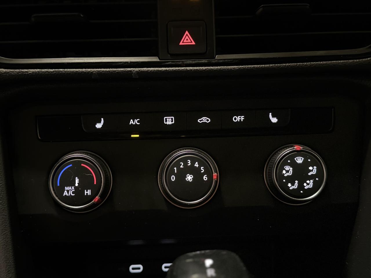 2022 Volkswagen Taos Trendline Photo