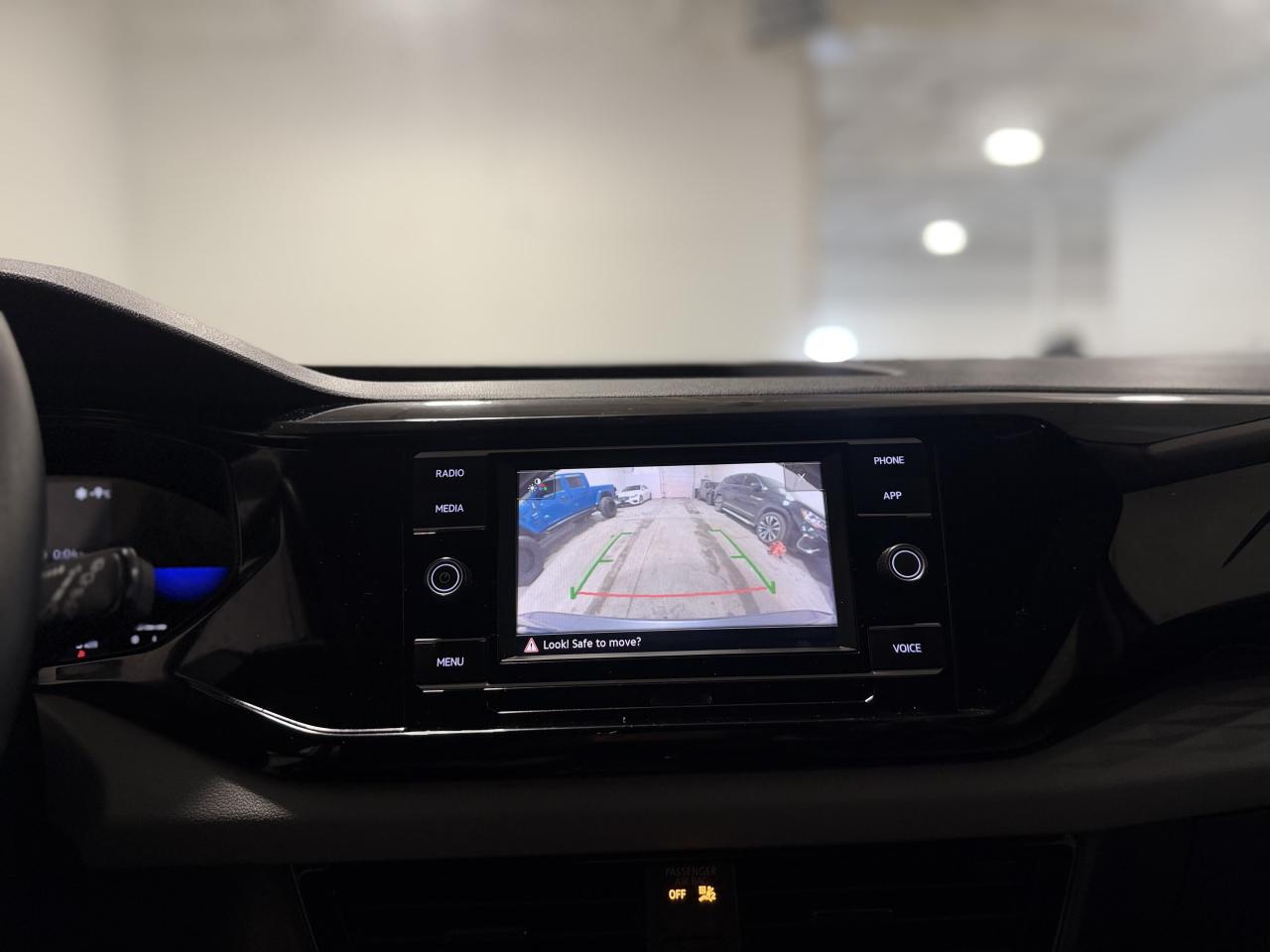 2022 Volkswagen Taos Trendline Photo