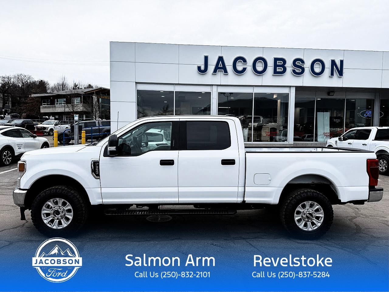 2022 Ford F-350 Super Duty SRW XLT Photo1