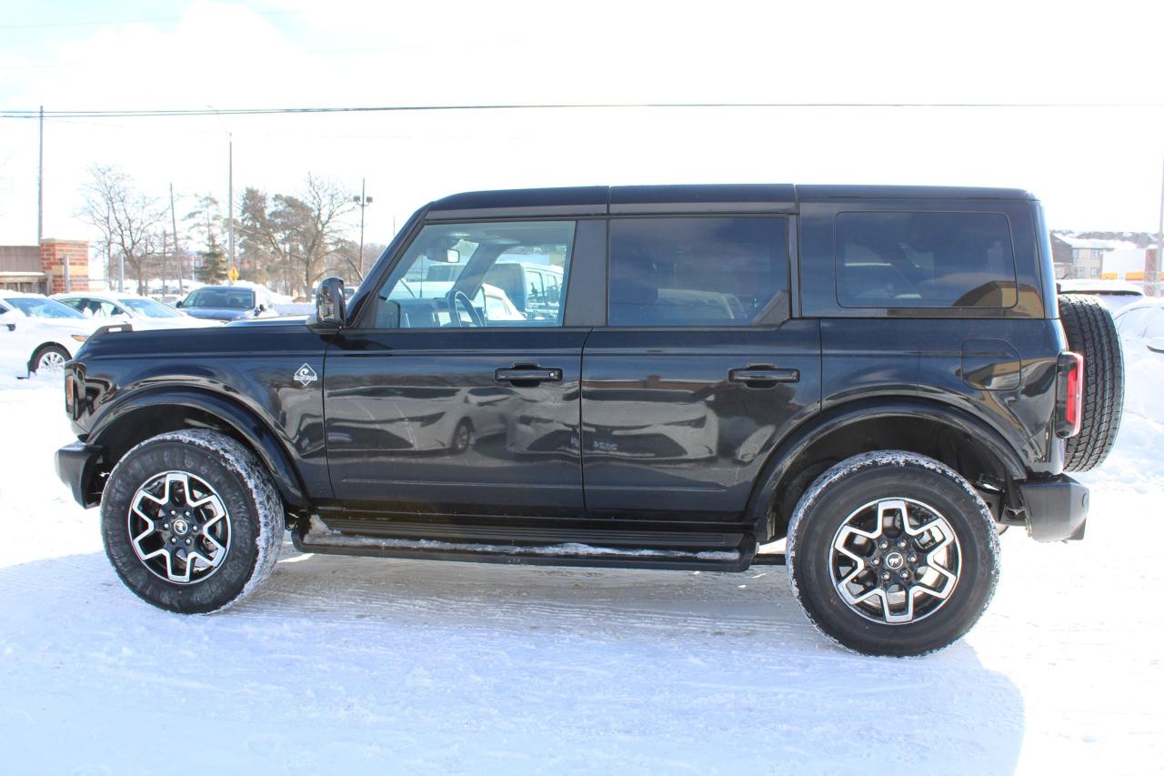 2025 Ford Bronco Outer Banks Photo3
