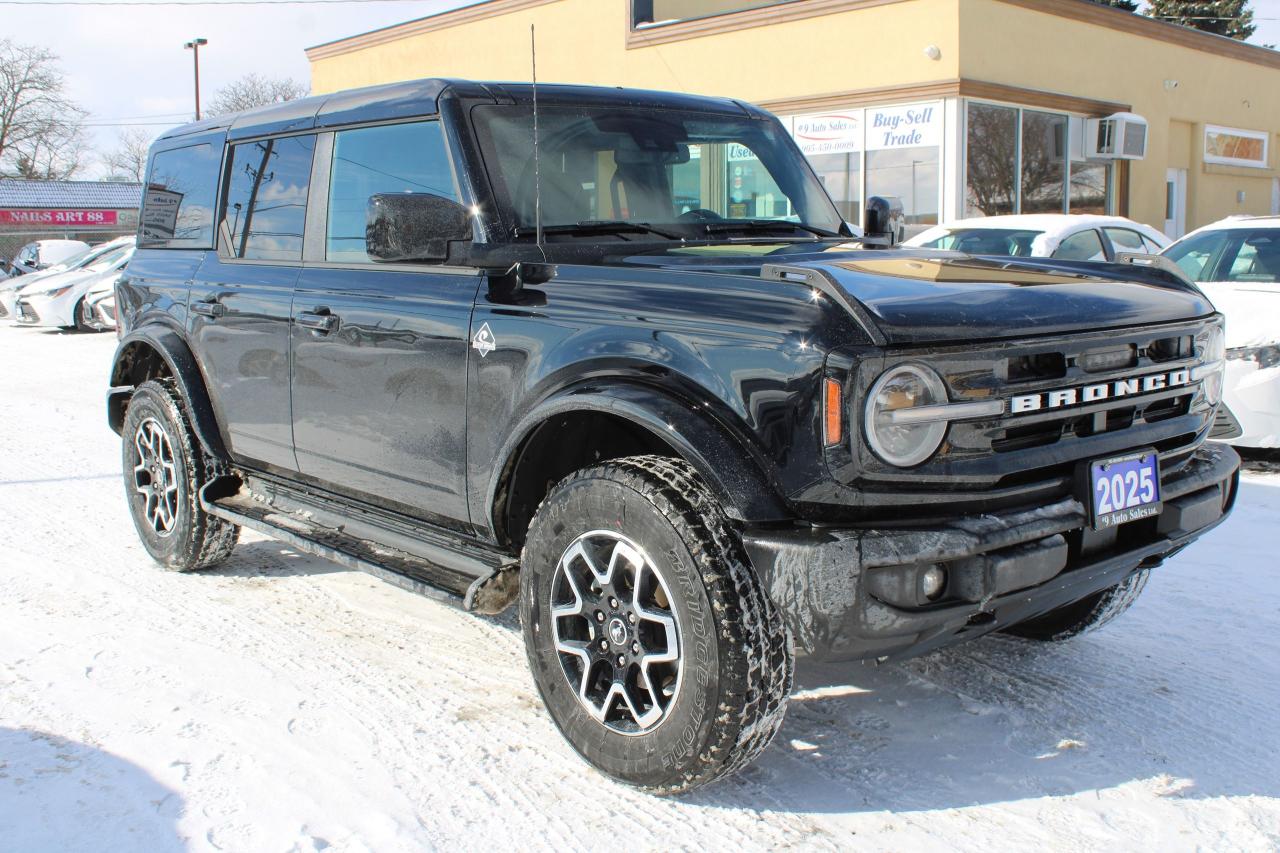 2025 Ford Bronco Outer Banks - Photo #1