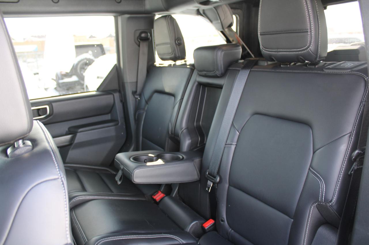 2025 Ford Bronco Outer Banks Photo