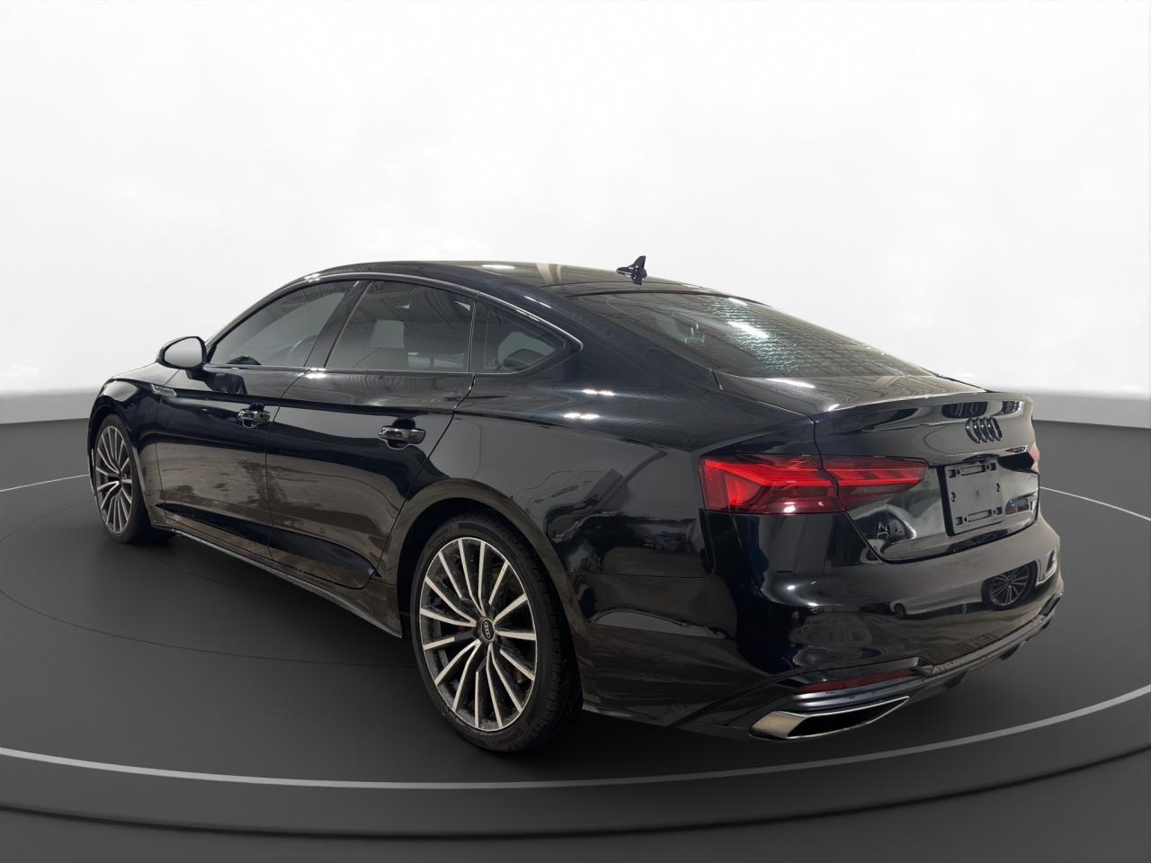 2022 Audi A5 Progressiv 45 TFSI quattro | SPORTBACK | S-LINE | Photo