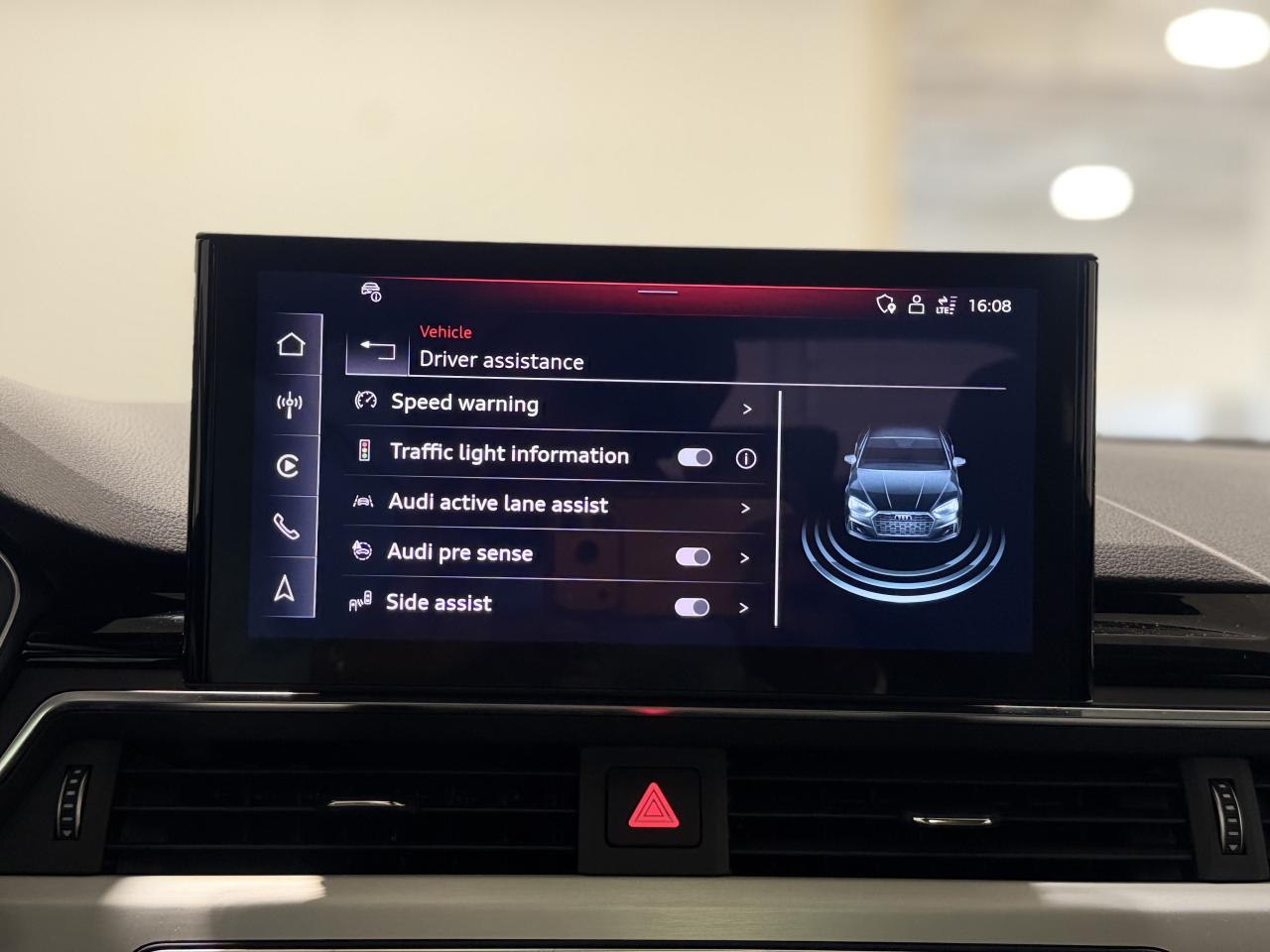 2022 Audi A5 Progressiv 45 TFSI quattro | SPORTBACK | S-LINE | Photo