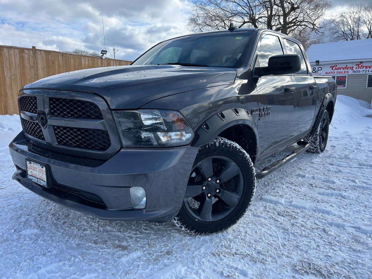 2020 RAM 1500 Classic EXPRESS Photo