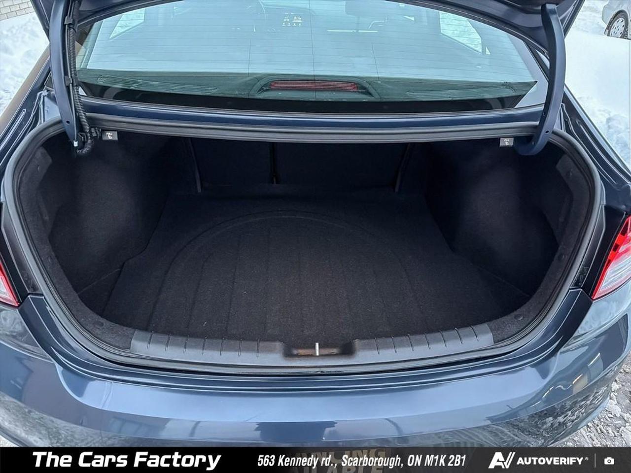 2020 Hyundai Elantra Preferred 093,889km Apple CarPlay - No Accident! Photo