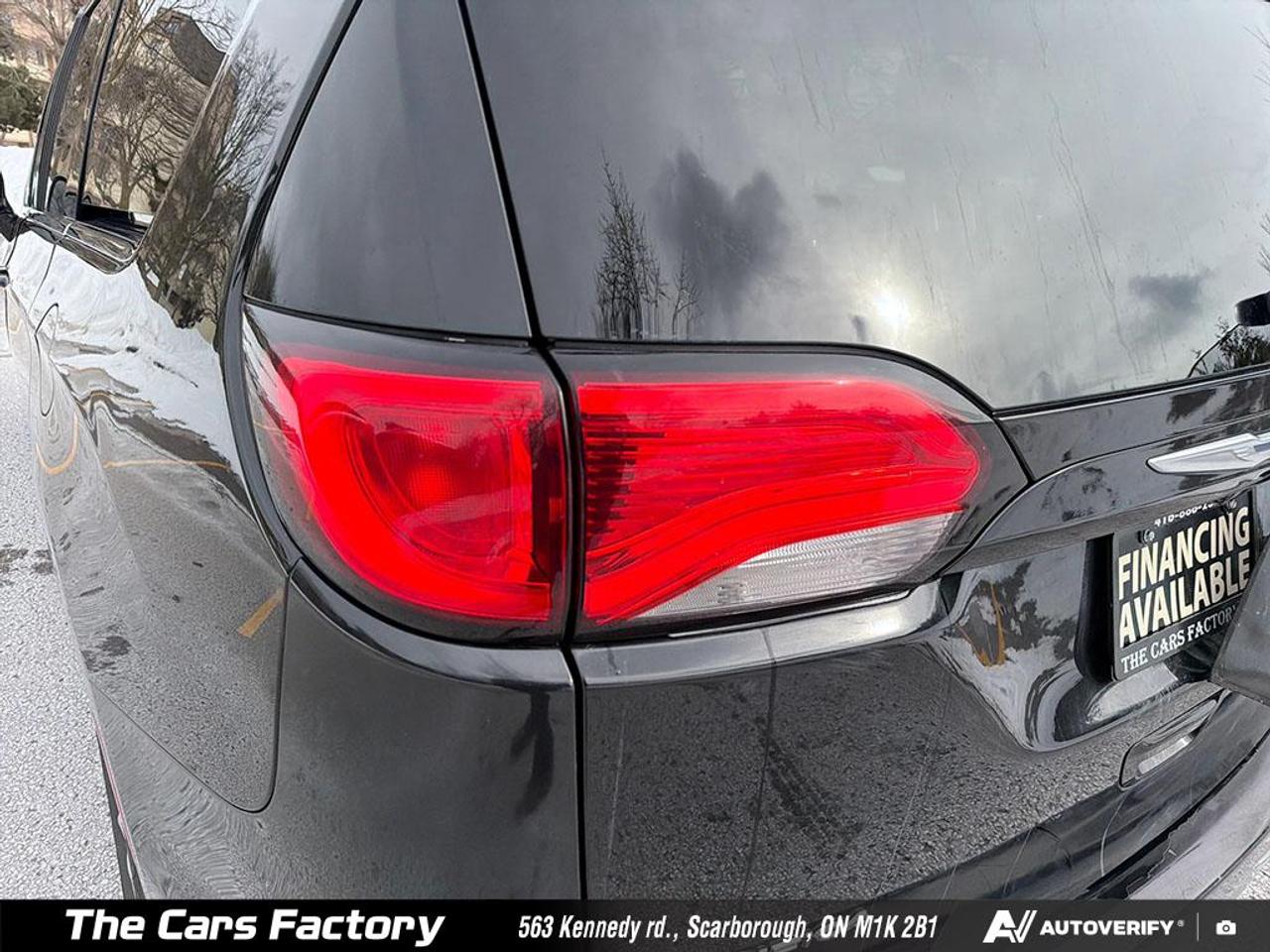 2017 Chrysler Pacifica Touring-L 096,739KM Leather/Camera No Accident! Photo