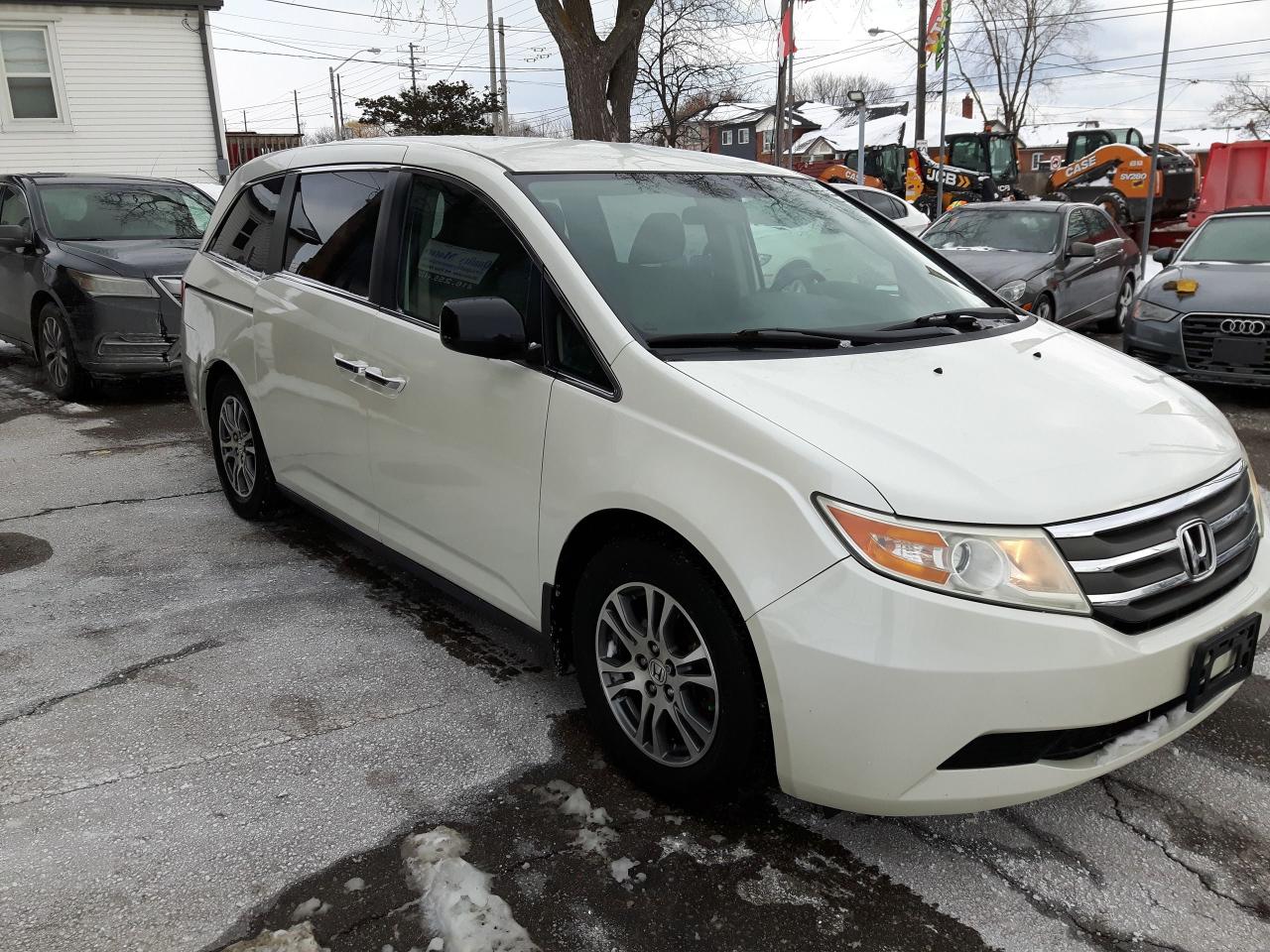 2013 Honda Odyssey EX Photo