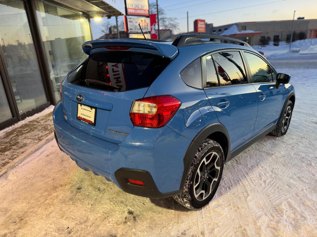 2016 Subaru XV Crosstrek Sport Package Eyesight | Sunroof | BSM | Backup Camera | Power Tailgate Photo4
