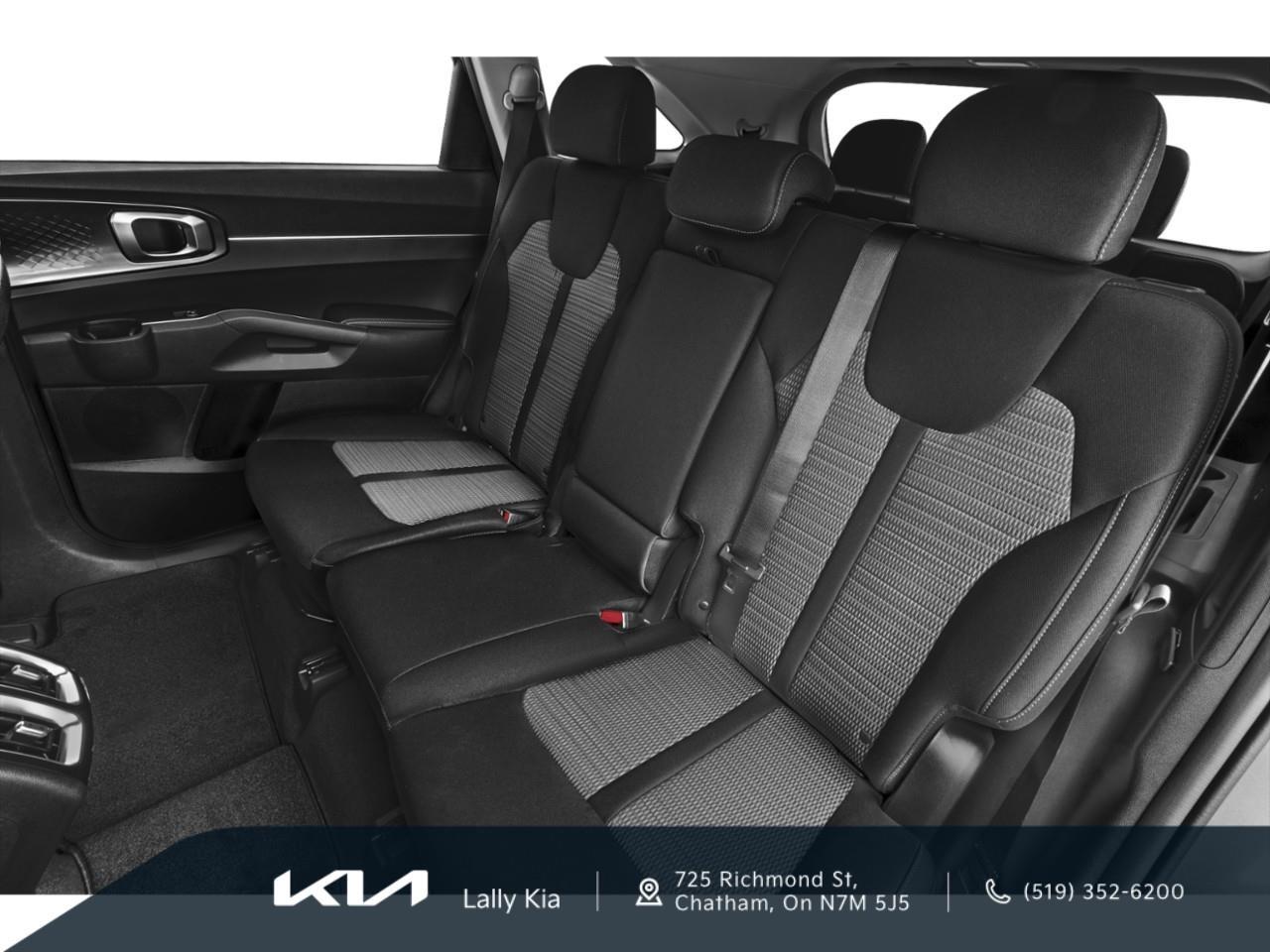 2023 Kia Sorento 2.5L LX+ New Arrival | Lease Return | 7 Pass | Clean CarFax Photo