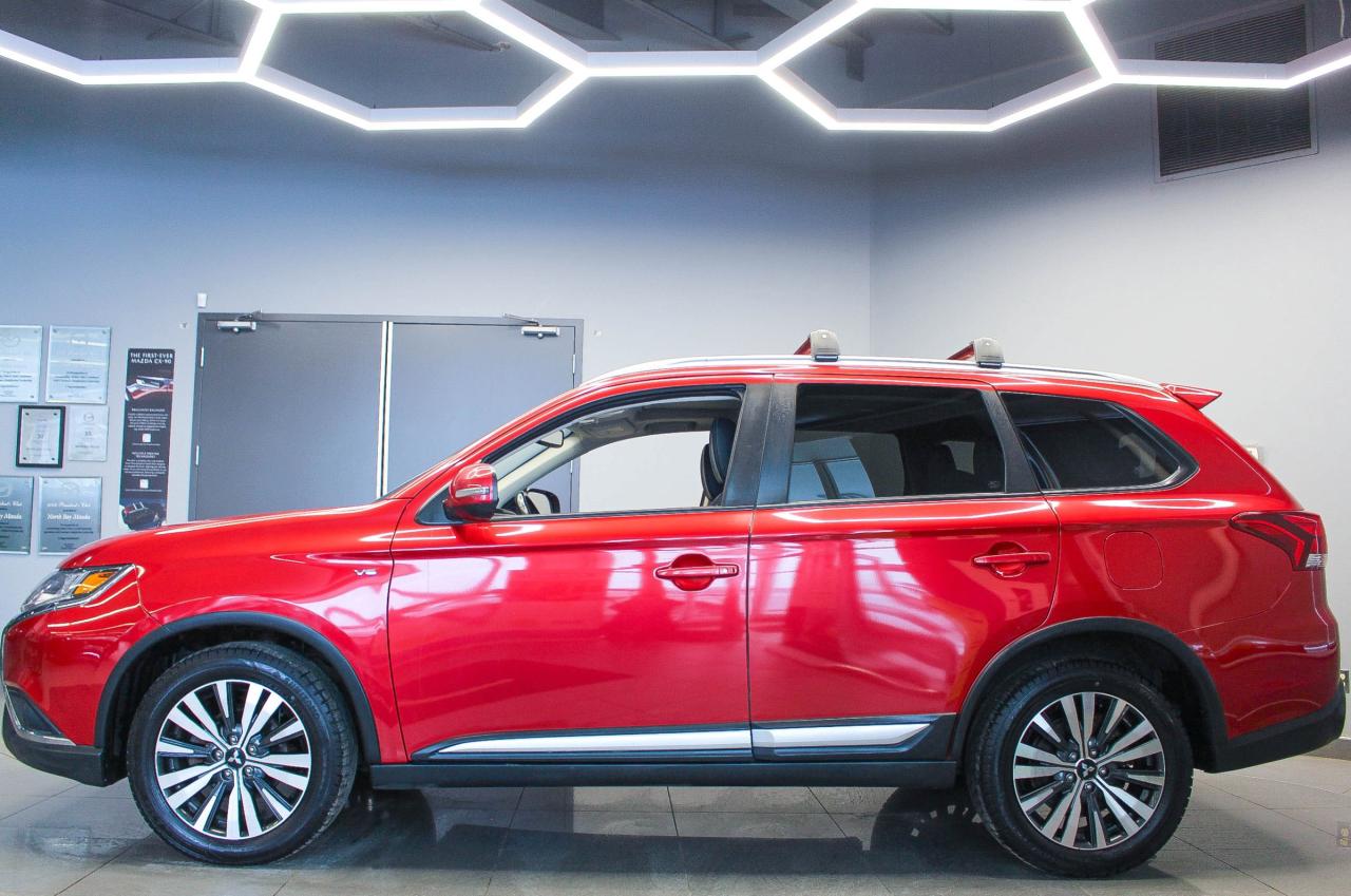 2019 Mitsubishi Outlander HEATED SEATS/STEERING WHEEL - REARVIEW CAMERA - CLOTH UPHOLSTERY Photo