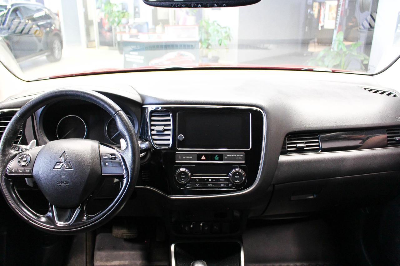 2019 Mitsubishi Outlander HEATED SEATS/STEERING WHEEL - REARVIEW CAMERA - CLOTH UPHOLSTERY Photo