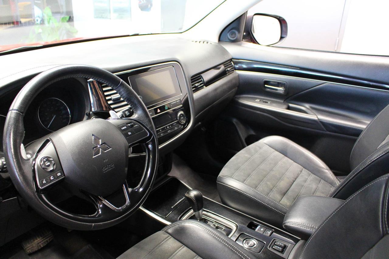 2019 Mitsubishi Outlander HEATED SEATS/STEERING WHEEL - REARVIEW CAMERA - CLOTH UPHOLSTERY Photo