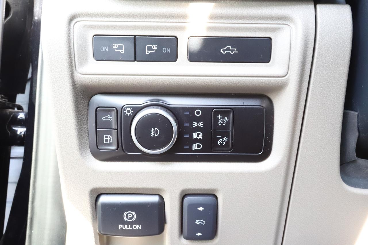 2024 Ford F-150 Platinum 4WD SuperCrew 5.5' Box Photo