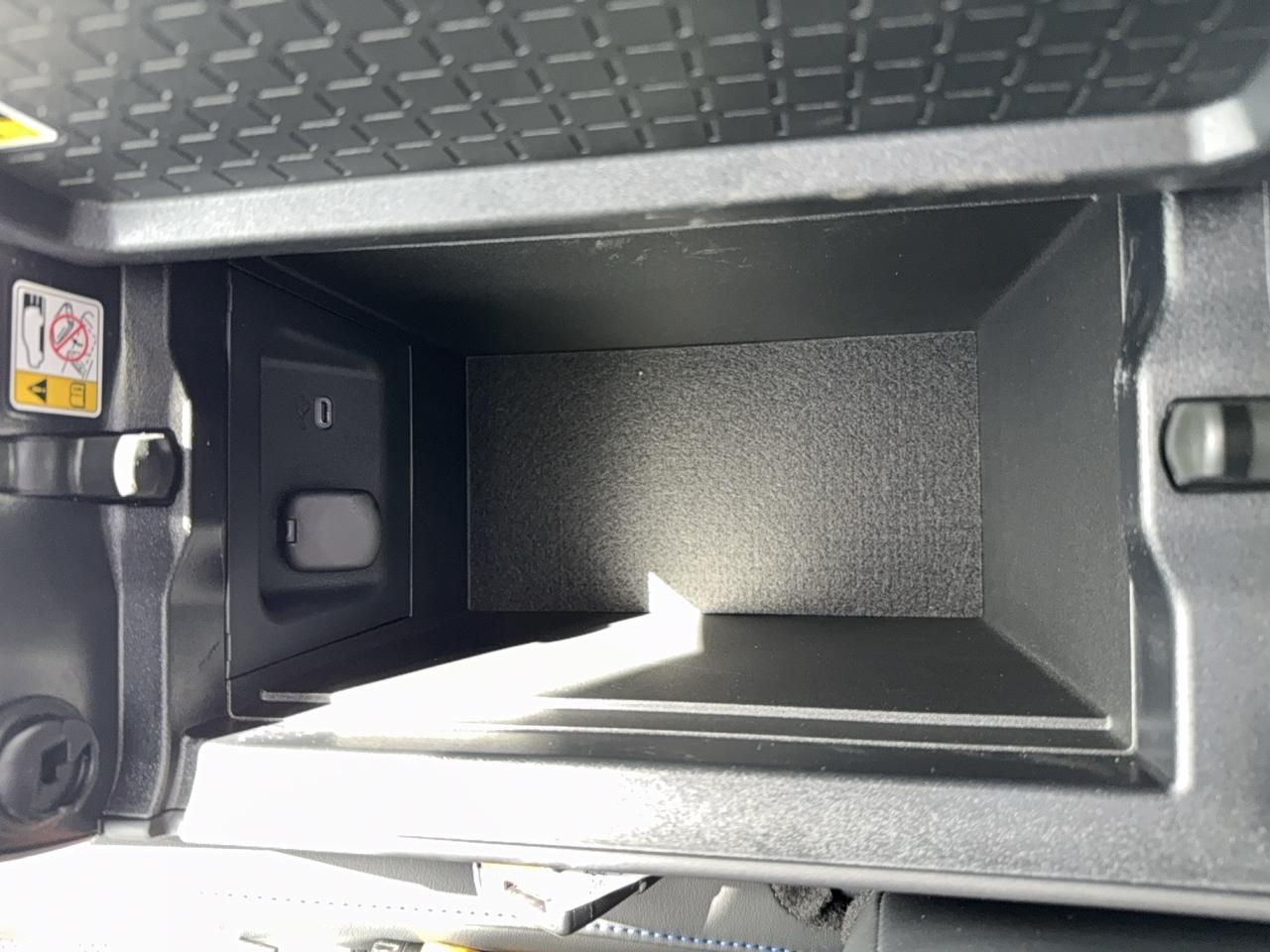 2026 Toyota RAV4 XSE Tech Photo