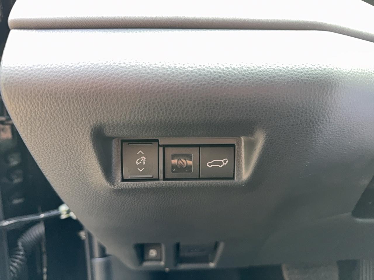 2026 Toyota RAV4 XSE Tech Photo