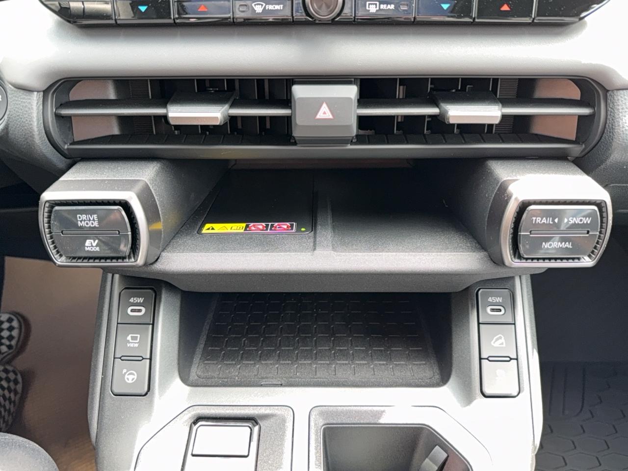 2026 Toyota RAV4 XSE Tech Photo