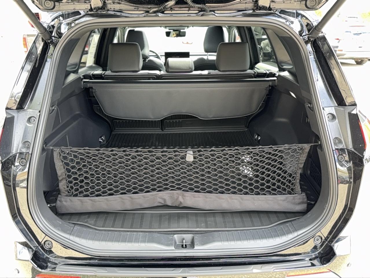 2026 Toyota RAV4 XSE Tech Photo