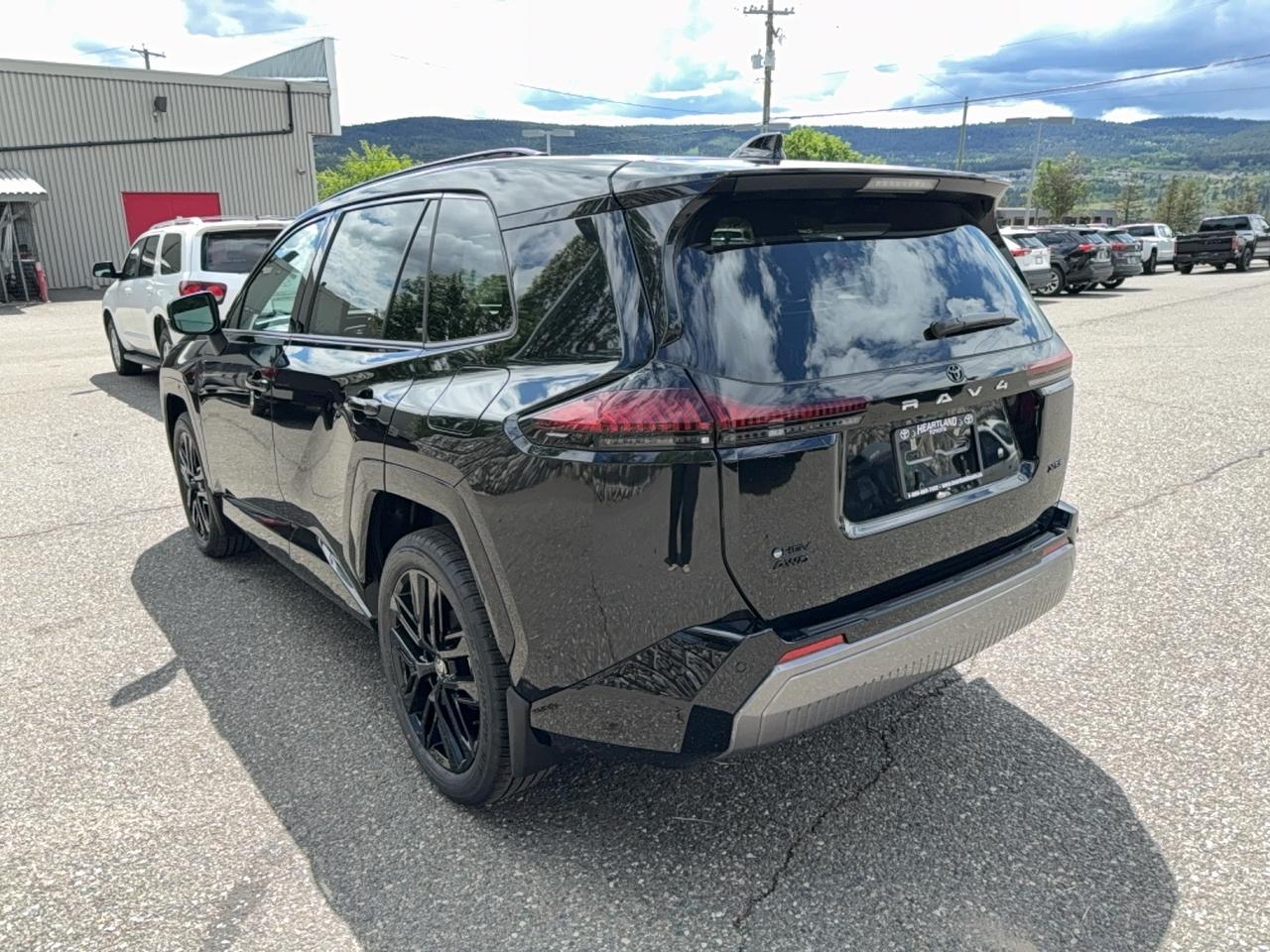 2026 Toyota RAV4 XSE Tech Photo4