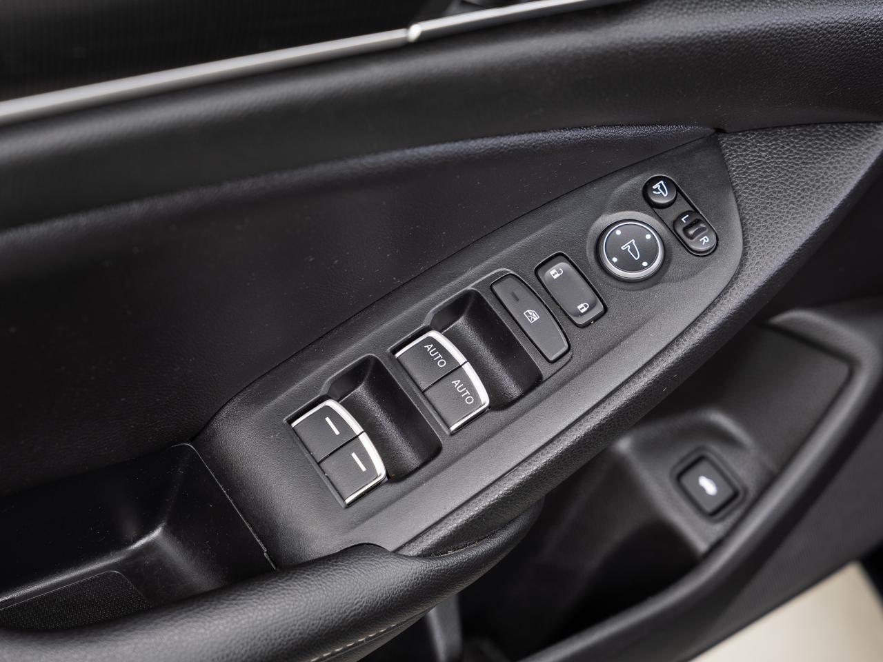 2022 Honda Accord SPORT | Leather | Sunroof | BSM | ACC | CarPlay Photo