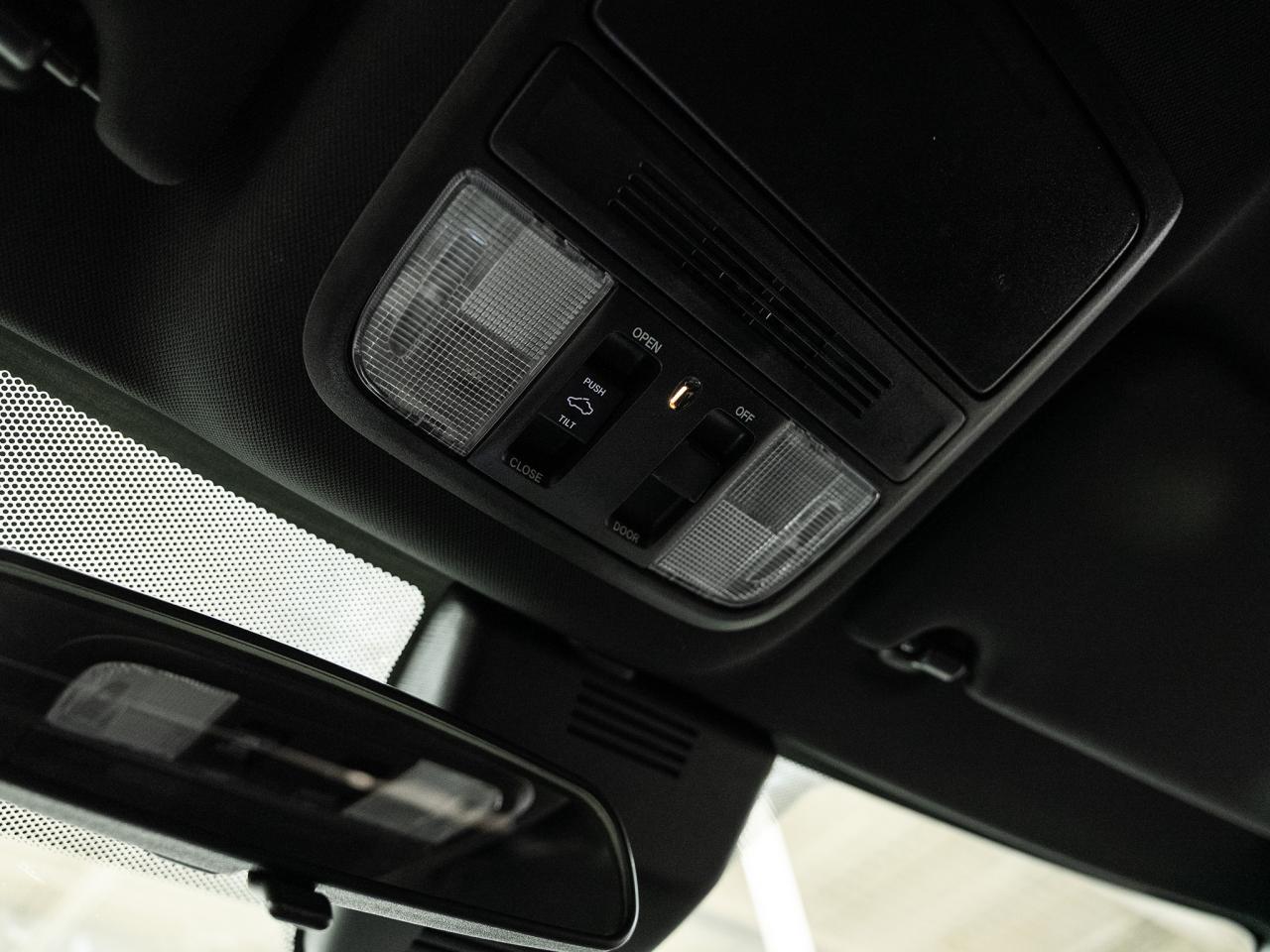 2022 Honda Accord SPORT | Leather | Sunroof | BSM | ACC | CarPlay Photo