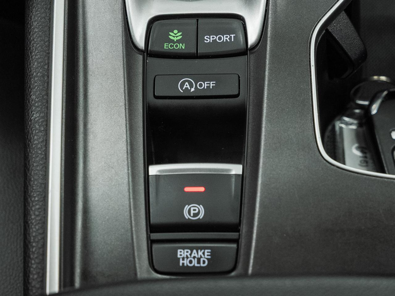 2022 Honda Accord SPORT | Leather | Sunroof | BSM | ACC | CarPlay Photo