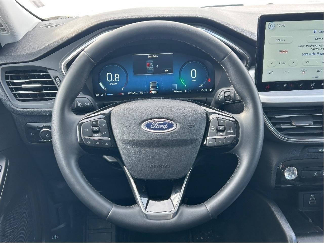 2025 Ford Escape Platinum AWD   Nav   Heated Seats & Steering Wheel Photo