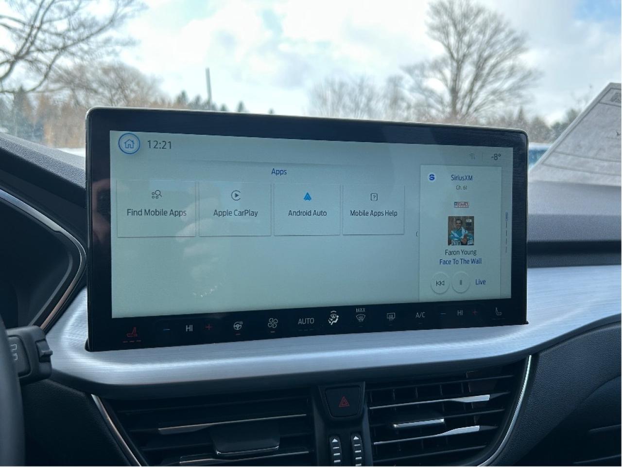 2025 Ford Escape Platinum AWD   Nav   Heated Seats & Steering Wheel Photo