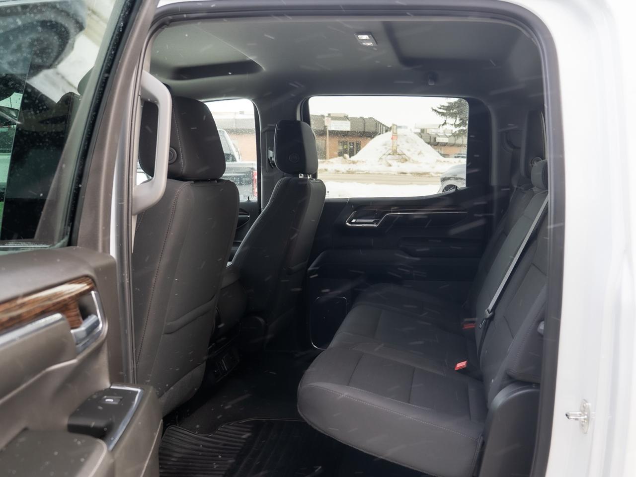 2024 GMC Sierra 1500 SLE ONLY 12,531 KMS Photo40