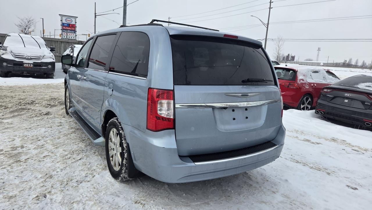 2013 Chrysler Town & Country TOURING, 7 PASSENGER, STOWNGO, RUNS WELL, AS IS Photo2