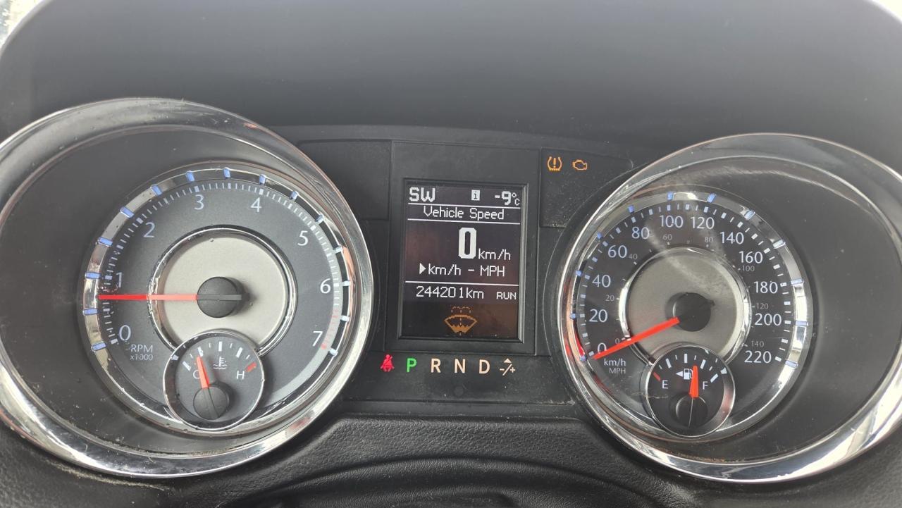 2013 Chrysler Town & Country TOURING, 7 PASSENGER, STOWNGO, RUNS WELL, AS IS Photo