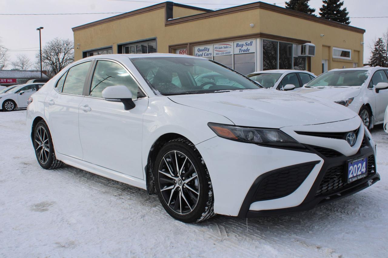 2024 Toyota Camry HYBRID SE - Photo #1