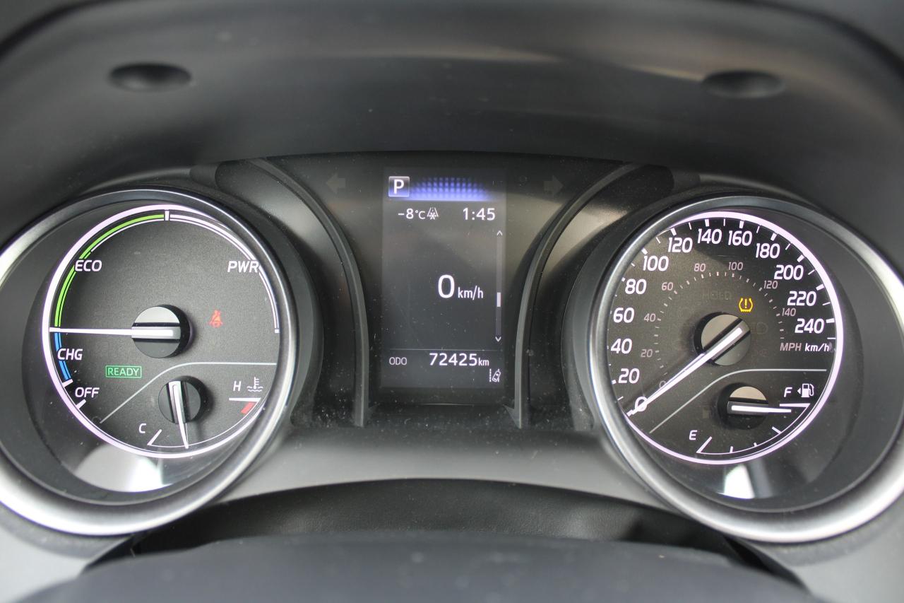 2024 Toyota Camry HYBRID SE Photo