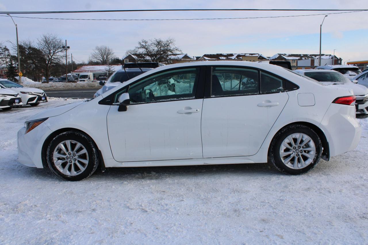 2024 Toyota Corolla LE Photo3