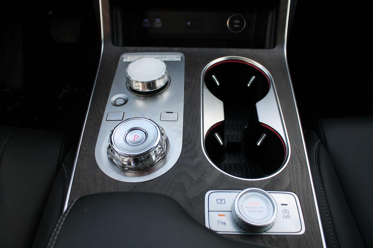 2025 Genesis GV80 3.5T Prestige AWD 7P Photo