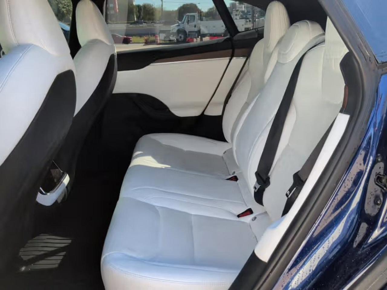 2022 Tesla Model S  Photo