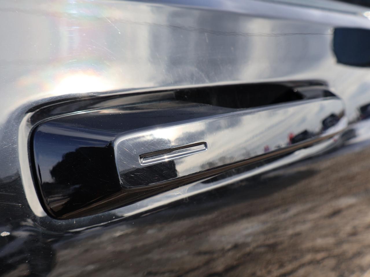 2021 Polestar 2 LAUNCH EDITION AWD CERTIFIED *ACCIDENT FREE* CAMERA NAV BLUETOOTH LEATHER HEATED SEATS SUNROOF CRUISE ALLOYS Photo